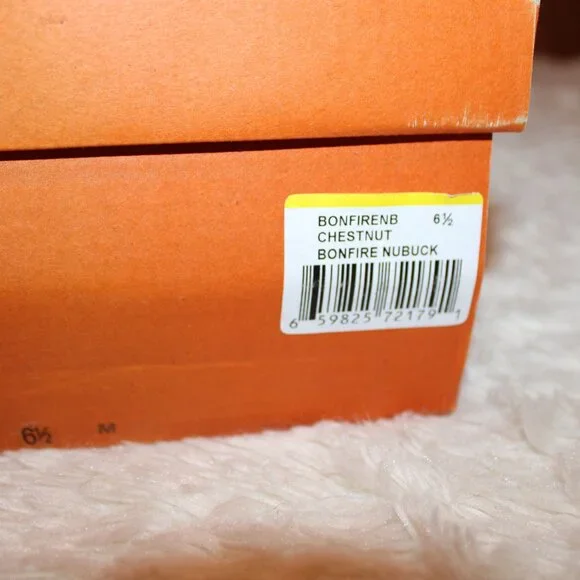 ROCKET DOG Brown suede-fur lining lace up boots Sz 6 1/2. pre-owned never worn - Picture 3 of 9